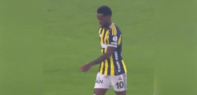 Galatasaray, Fenerbahçeli yıldız için ihbarda bulundu!