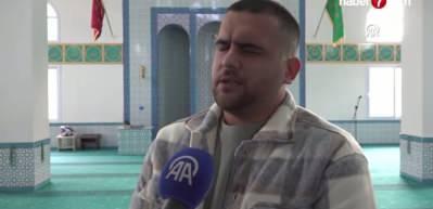 Hatay'da görme engelli hafız, öğrencileri Kur'an-ı Kerim ile tanıştırıyor