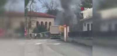 Hareket halindeki hafriyat kamyonu alev topuna döndü!