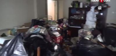 İzmir'de eve giren ekipler şoke oldu: 4 kamyon çöp çıktı!