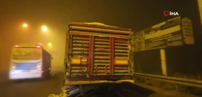 Kütahya’da feci kaza: Tıra arkadan çarpan otomobildeki 4 kişi hayatını kaybetti