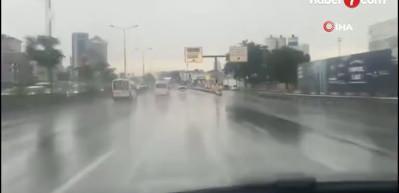 Kuvvetli sağanak yolda! Meteoroloji uyarı üstüne uyarıda bulundu