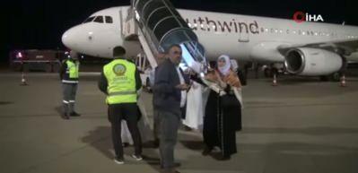 Şırnak’tan Medine’ye yapılan ilk umre seferi coşkuyla karşılandı