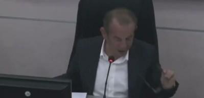 Tanju Özcan 'Umre'ye gideceğim' diyerek helallik istedi! Meclis'te ilginç anlar yaşandı