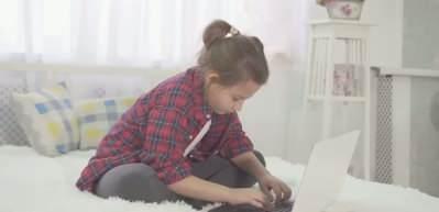 Uzman isimden ebeveynlere uyarı: Çocuklarda karın ağrısı: Ne zaman  masum, ne zaman tehlikeli?