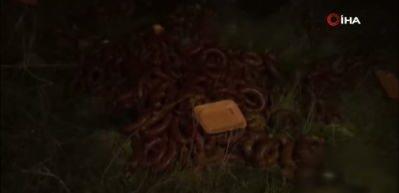 Yüzlerce kilo et ürünü boş araziye atıldı