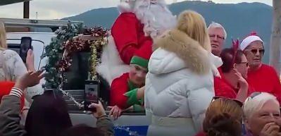 CHP'li Fethiye Belediyesi'nden zabıta aracıyla Noel kutlaması