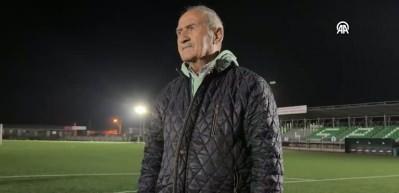 89 yaşındaki emekli madenci, kurduğu amatör kulüple gençleri spora kazandırıyor