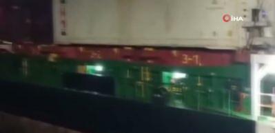 Çanakkale Boğazı'nda gemi arızalandı: Akıntı ile sürüklendi!