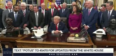 Epstein'le fotoğrafı basına düşen Trump ilk kez konuştu!