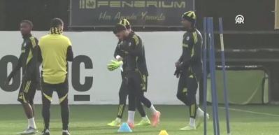 Fenerbahçe, Avrupa Ligi'nde Brann deplasmanına 3 eksikle çıkıyor