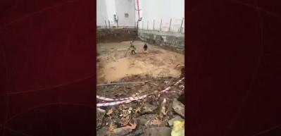 Felakete davetiye! Su dolu temele beton döktüler