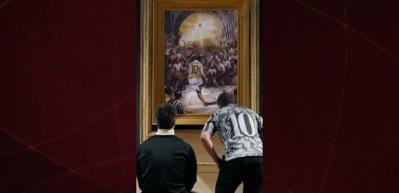 Juventus efsanesinin &ouml;zel formasını Kenan Yıldız'la tanıttılar