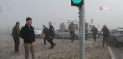 Aksaray&rsquo;da sisli havada zincirleme kaza: 1 yaralı