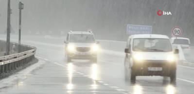 Bolu Dağı&rsquo;na mevsimin ilk karı d&uuml;şt&uuml;: Ekipler teyakkuzda