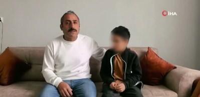 Bu nasıl eğitimci! Okul m&uuml;d&uuml;r&uuml; &ouml;ğrenciyi yakasından tutup yere fırlattı!