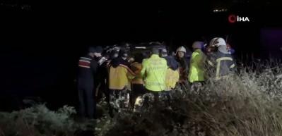 &Ccedil;anakkale'de 5 kişinin hayatını kaybettiği kazada kahreden detay