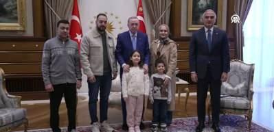 Cumhurbaşkanı Erdoğan, Gazze'de hayatını kaybeden Hind Rajab'ın ailesini kabul etti