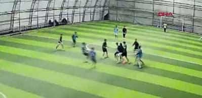 Halı sahada yetenek değil yumruklar konuştu