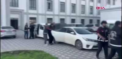 İzmit&rsquo;te silahlı kavga: amat&ouml;r lig futbolcusunun bacağı kesilebilir