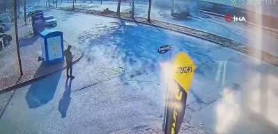 Konya&rsquo;da otomobil takla attı: 14 yaşındaki &ccedil;ocuk hayatını kaybetti