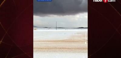 Suudi Arabistan&rsquo;ın y&uuml;ksek kesimlerinde yılın ilk karı yağdı