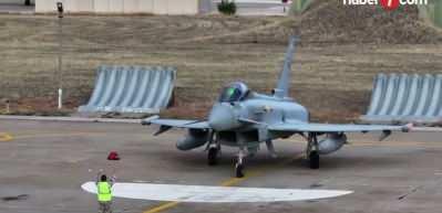 T&uuml;rkiye ile Birleşik Krallık savunma işbirliği Londra&rsquo;da ele alındı