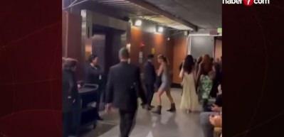 &Uuml;nl&uuml; şarkıcı Taylor Swift'in ekibine dağıttığı para dudak u&ccedil;uklattı