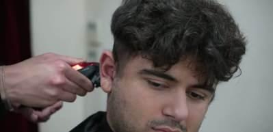 Bağcılar&rsquo;da d&uuml;nyanın en iyi kuaf&ouml;rleri engelliler i&ccedil;in yarıştı