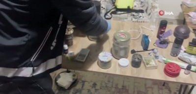 Adana uyuşturucu taciri sevgililer yakalandı