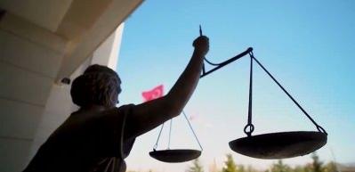 AYM'den g&uuml;mr&uuml;k m&uuml;şavirliği i&ccedil;in 'y&uuml;z kızartıcı su&ccedil;' kararı