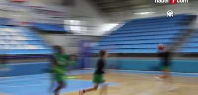 EYT ile emekli oldu: 46 yaşında profesyonel basketbola devam ediyor