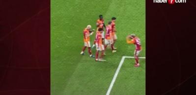 Galatasaray sahasında Kasımpaşa'yı mağlup etti