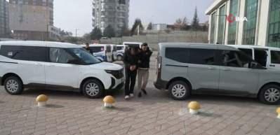 Hem parasını gasp ettiler hem de o &ccedil;ıplak g&ouml;r&uuml;nt&uuml;lerle tehdit ettiler