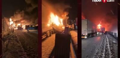 Japonya'da 50 ara&ccedil;lık zincirleme kaza