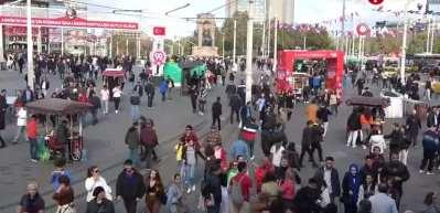 K&uuml;lt&uuml;r ve Turizm Bakanlığı verileri paylaştı! 50 milyondan fazla turist geldi