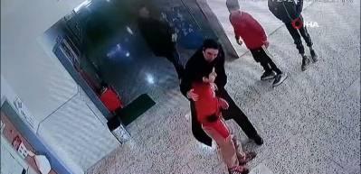 G&uuml;n&uuml;n en g&uuml;zel anı! &Ouml;ğretmen &ouml;ğrencisinin hayatını kurtardı