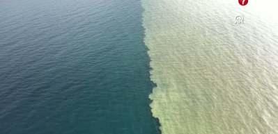 Samsun'da yağış sonrası denizde şoke eden g&ouml;r&uuml;nt&uuml;!