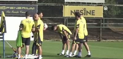 T&uuml;rkiye Kupası'nda Fenerbah&ccedil;e- Beşiktaş derbisi! Eksikler dikkat &ccedil;ekiyor