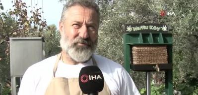 Zeytinyağında dededen kalma "taş baskı" y&ouml;ntemini yaşatıyor