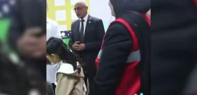 Angelina Jolie Refah Sınır Kapısı&rsquo;nda: Filistinli yetim &ccedil;ocukla duygusal buluşma