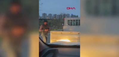 Yol verme kavgasında maganda "Senin ağzını burnunu kıracağım" tehdidinde bulundu