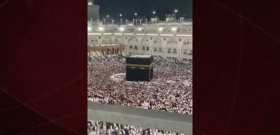 Kabe yeni yılın ilk saatlerinde rekor seviyede insana ev sahipliği yaptı