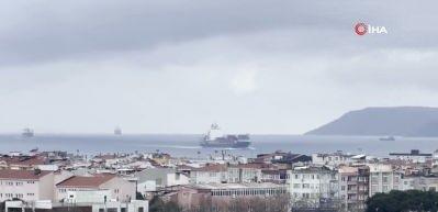 &Ccedil;anakkale Boğazı &ccedil;ift y&ouml;nl&uuml; trafiğe a&ccedil;ıldı