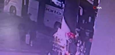 Edirne'de korkun&ccedil; kaza! Yedek şof&ouml;r, asıl şof&ouml;r&uuml; ezerek &ouml;ld&uuml;rd&uuml;