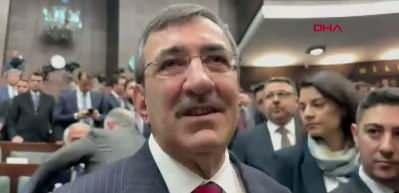 En d&uuml;ş&uuml;k emekli aylığının yeninden d&uuml;zenlemesi konusunda Cevdet Yılmaz'dan ilk s&ouml;zler!