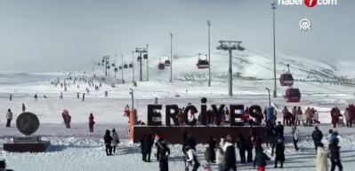 Erciyes 23 g&uuml;nde 550 bin turist ağırladı