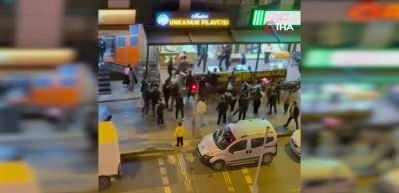 Esenyurt'ta ortalığı karıştıran kavga: D&uuml;ğ&uuml;n salonunda başladı, sokağa taştı