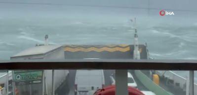 Fırtına Eskihisar-Top&ccedil;ular feribot seferlerini vurdu!