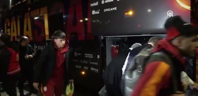 Galatasaray ile Trabzonspor, S&uuml;per Kupa yarı finalinde karşı karşıya